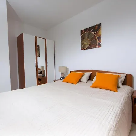 Apartman In Pjescana Uvala Mit Garten, Grill *