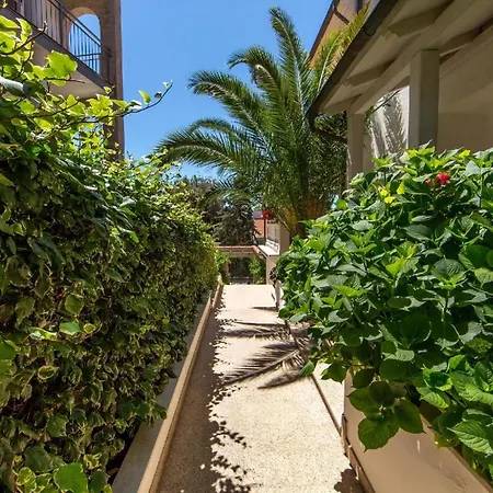 Apartman In Pjescana Uvala Mit Garten, Grill *